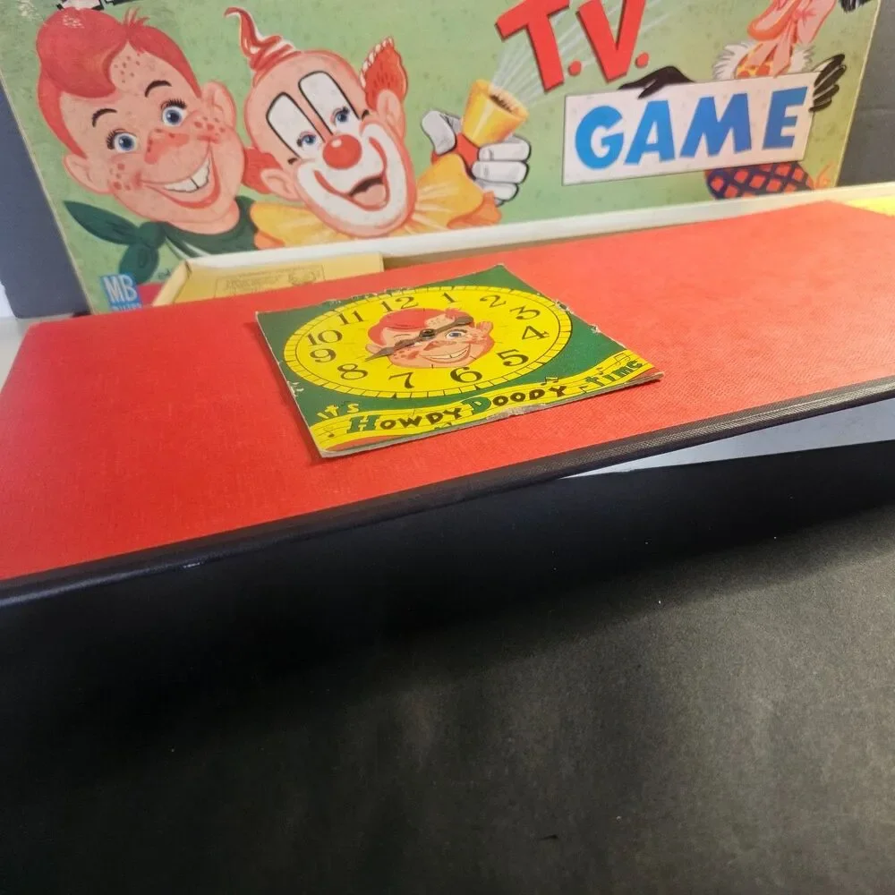 Milton Bradley vintage 1950s